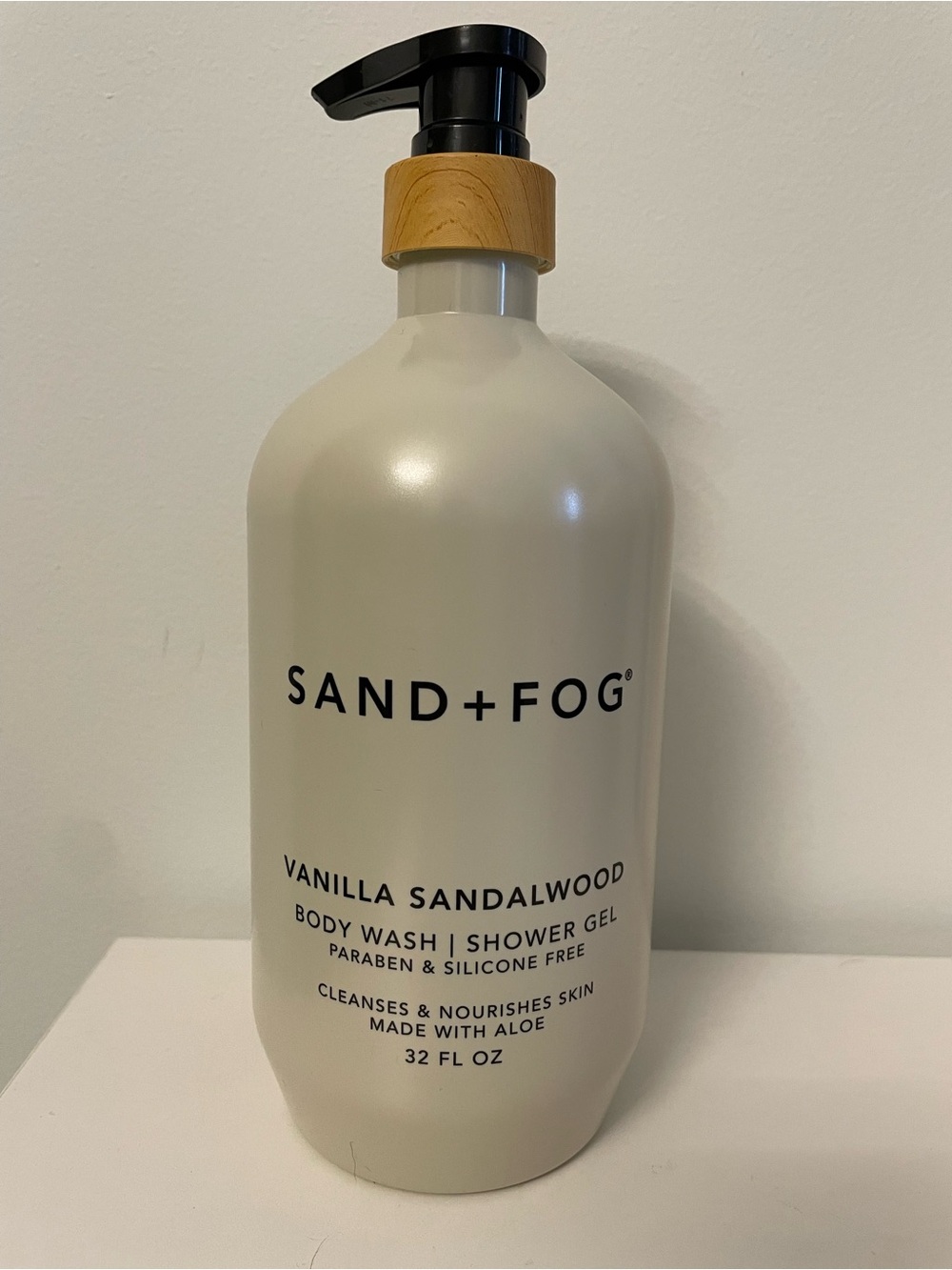 NWT SAND + FOG Vanilla Sandalwood Body Wash | Shower Gel - 32 FL OZ